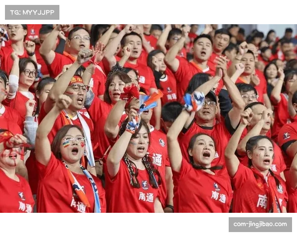 欧冠球迷文化多元呈现 各地球迷组织支持球队